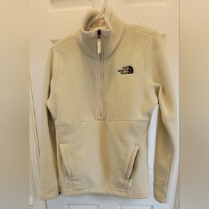 Woman's Small - The North Face fleece pullover 3/4 zip.